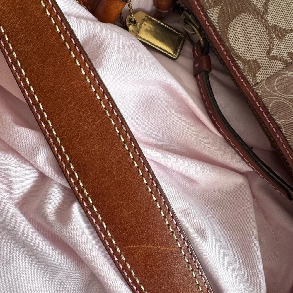 Patchwork Shoulder Bag - Picture 4 of 9